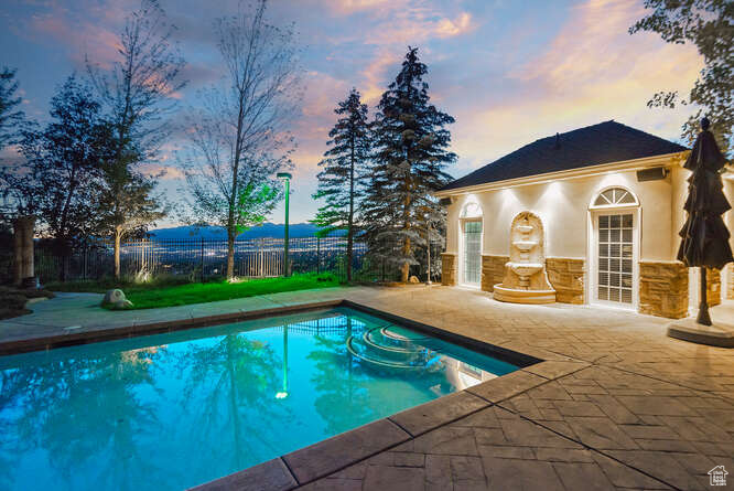 Sandy, Utah 84092, United States, 5 Bedrooms Bedrooms, ,6 BathroomsBathrooms,Residential,Active,224674