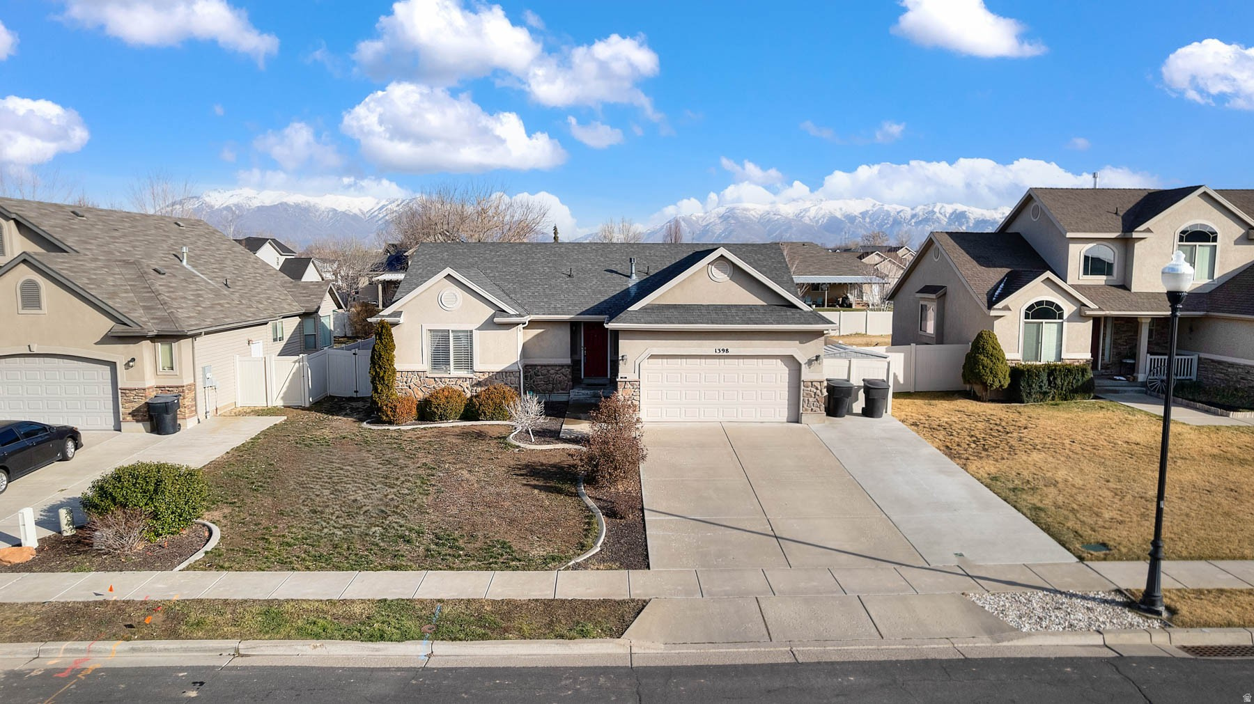 LEXINGTON ESTATES - Residential