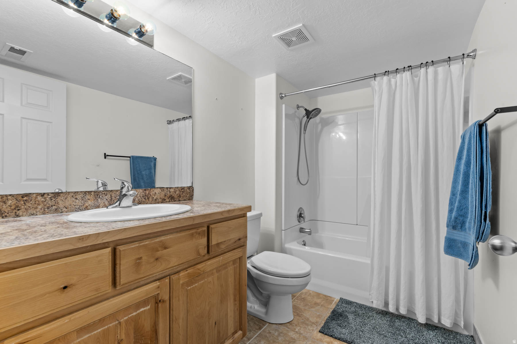 LEXINGTON ESTATES - Residential