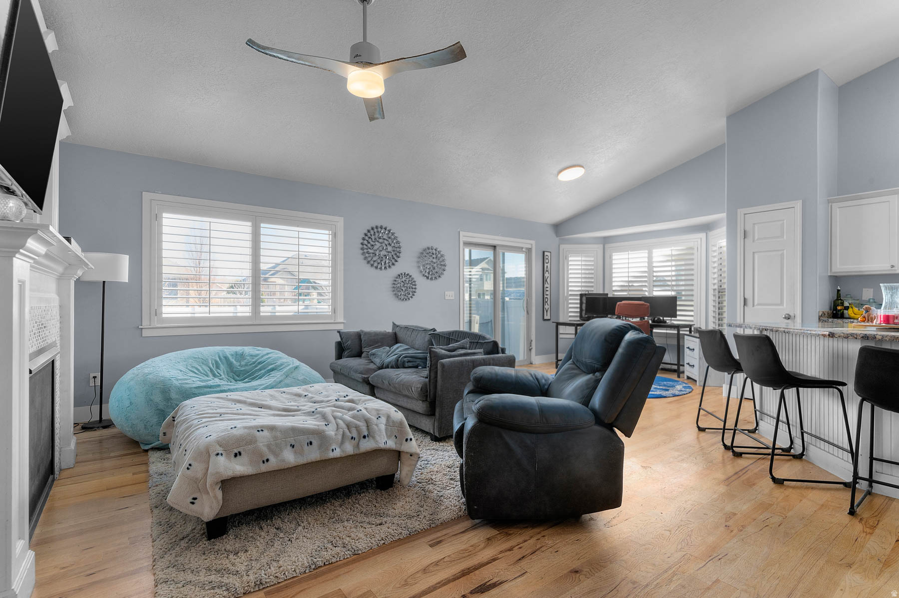 LEXINGTON ESTATES - Residential