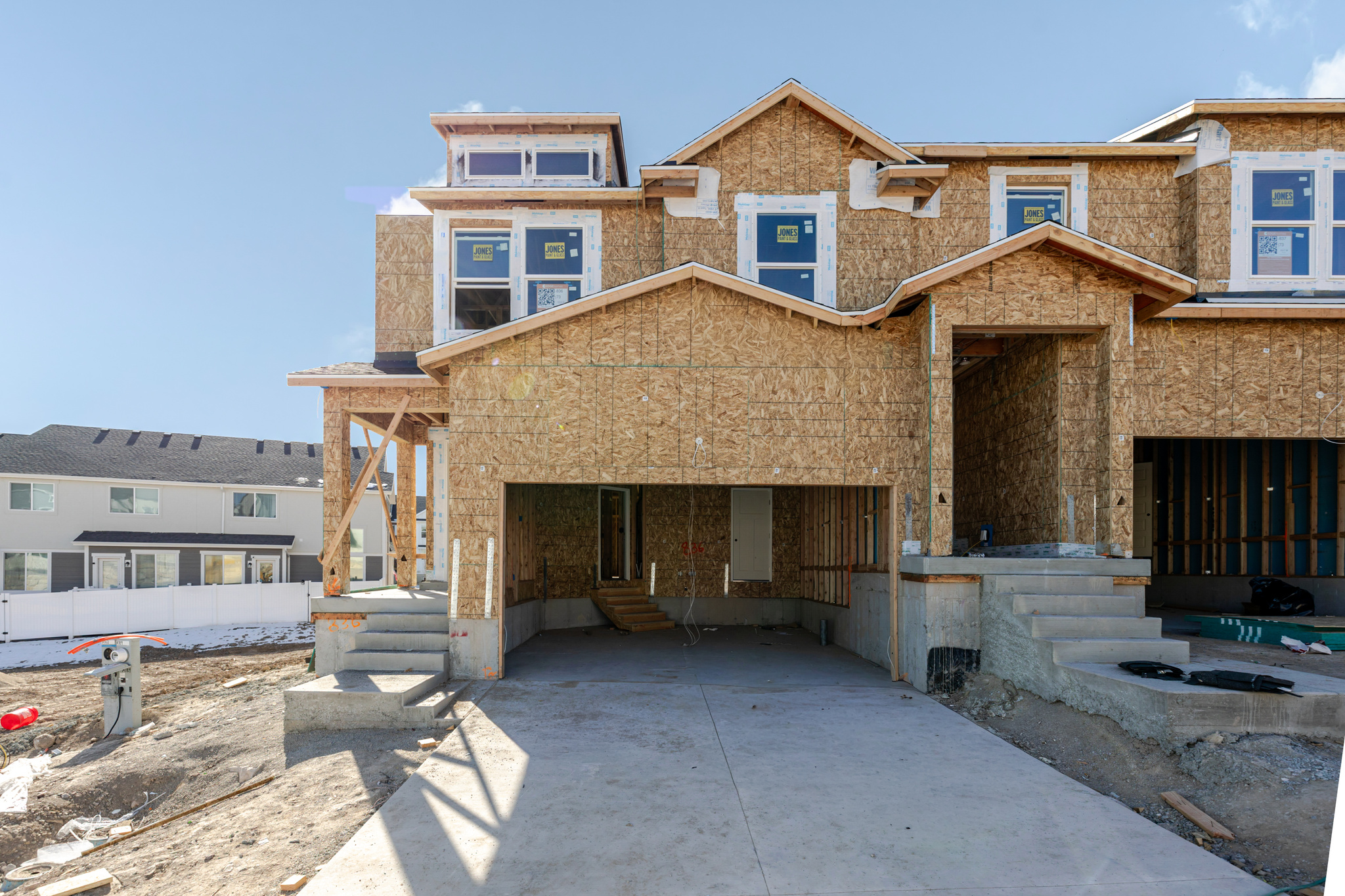 RIDGEHORNE - Residential