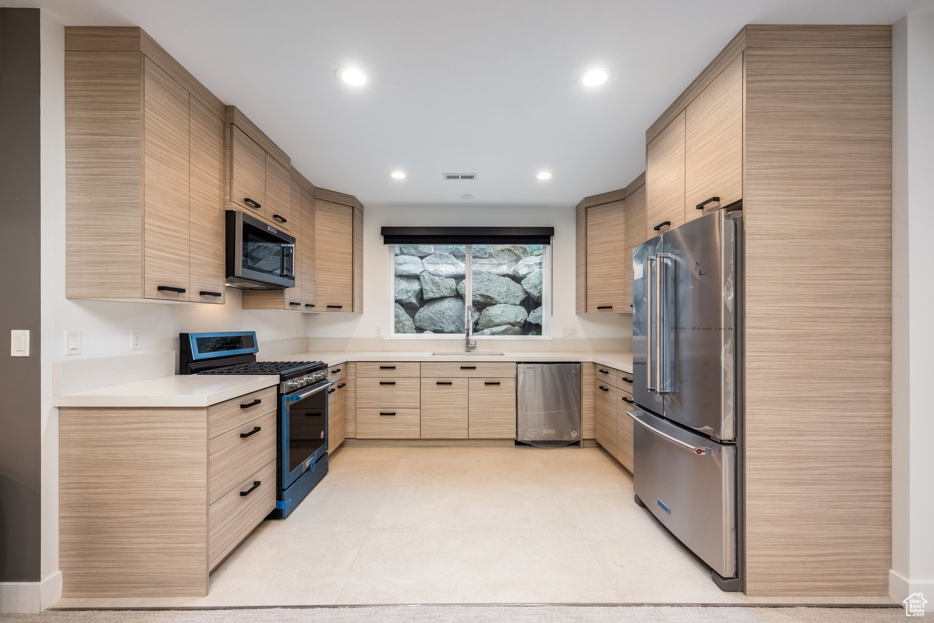 CANYON VIEW - Residential