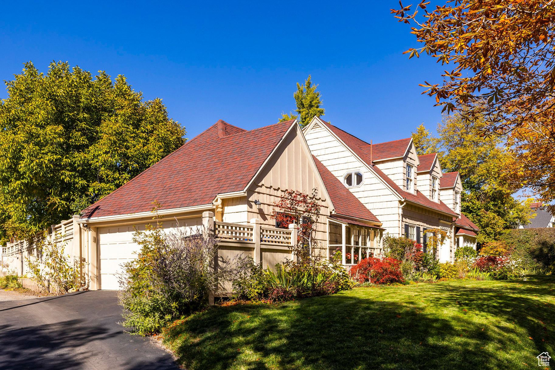 DOUGLAS PARK - Residential