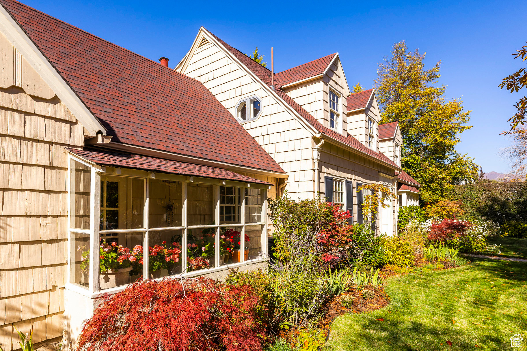 DOUGLAS PARK - Residential