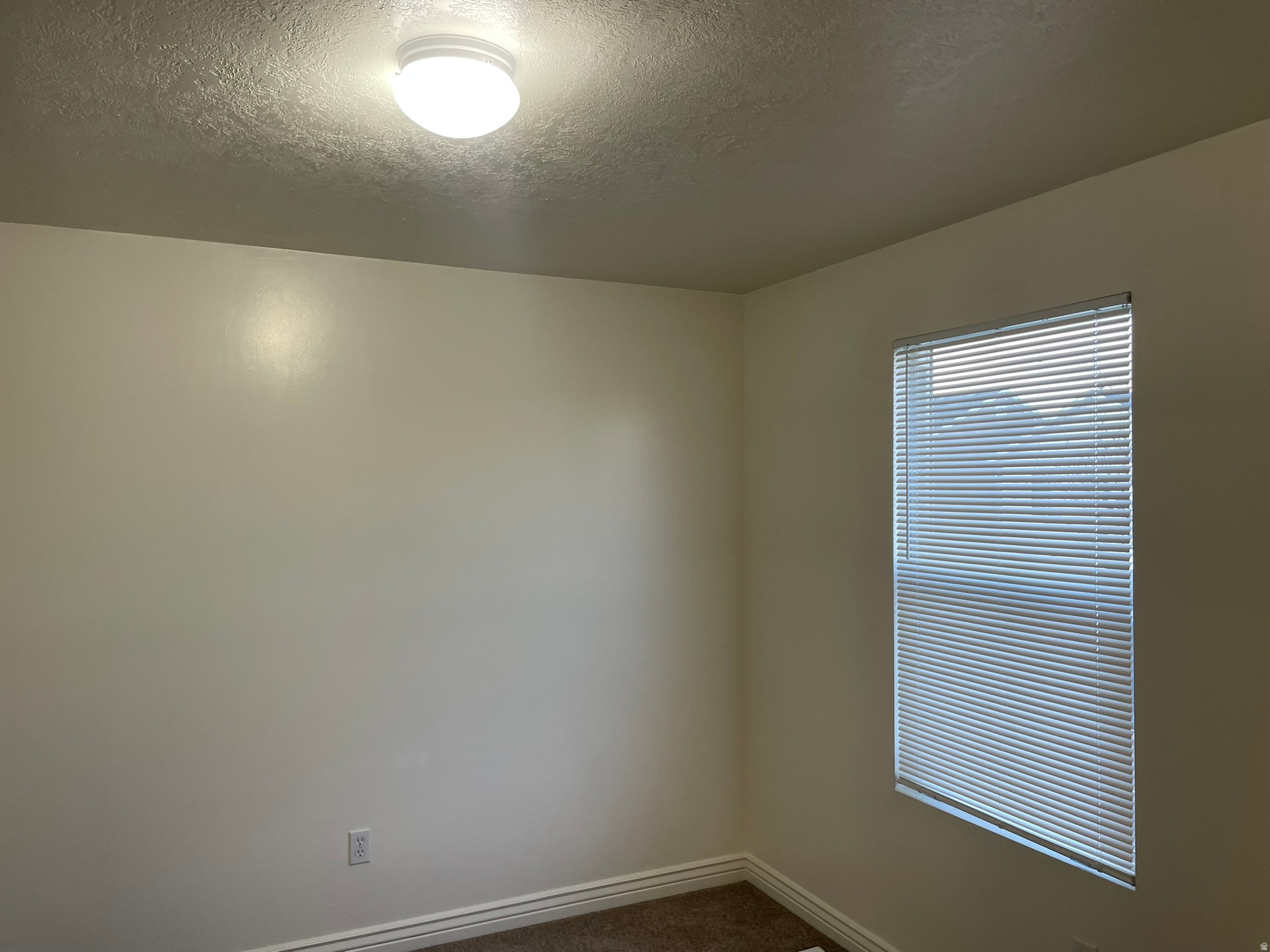 FREEMONT SPRINGS - Residential