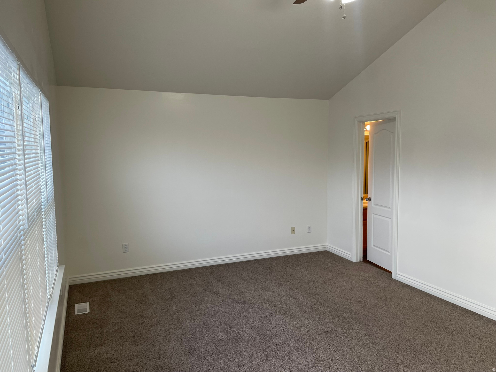 FREEMONT SPRINGS - Residential