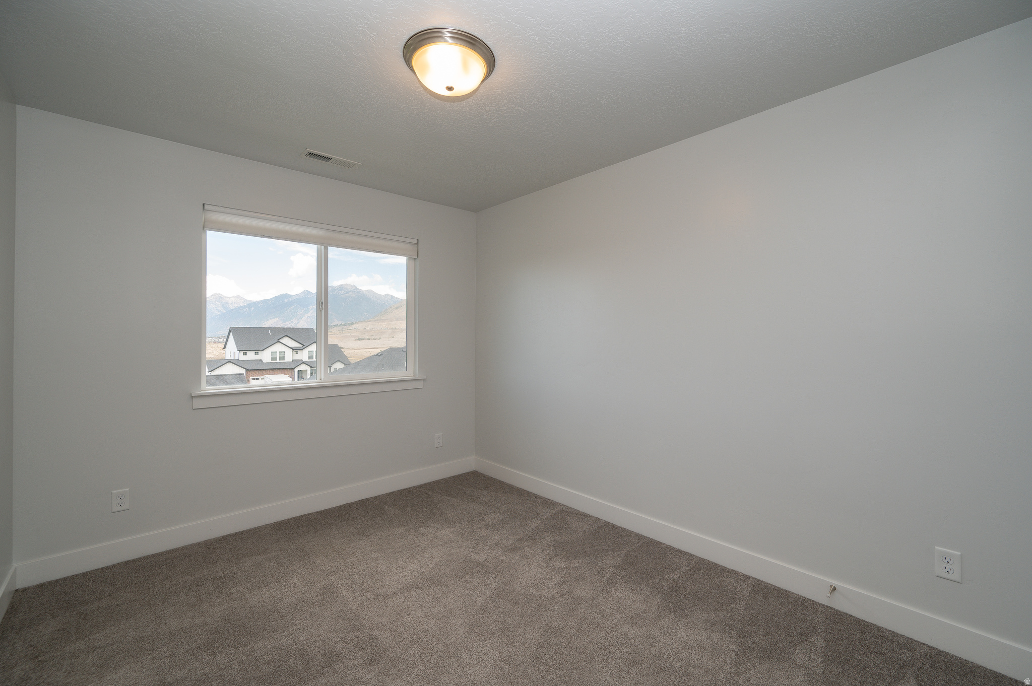 BRINGHURST STATION - Residential Lease