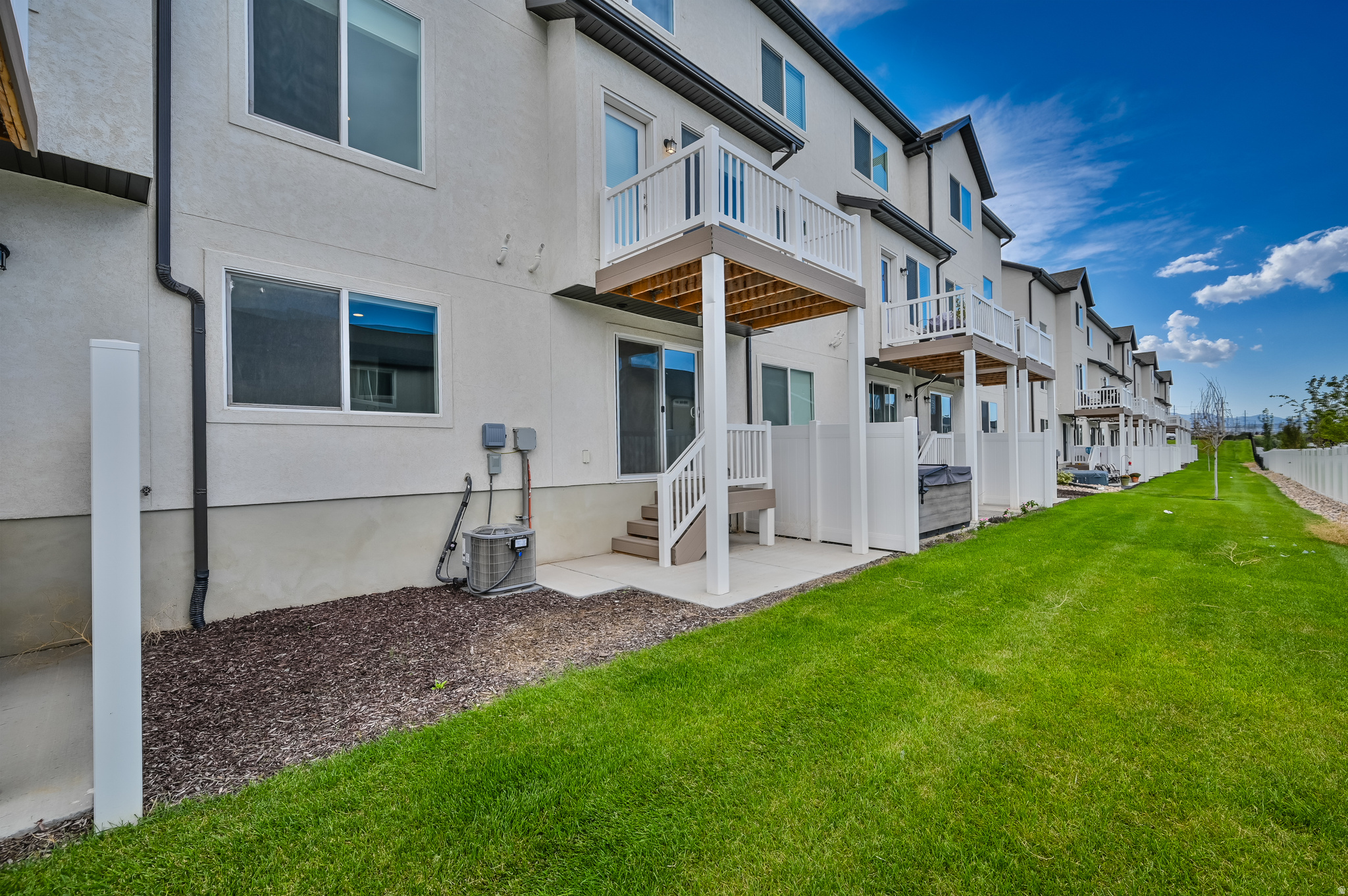 BRINGHURST STATION - Residential Lease