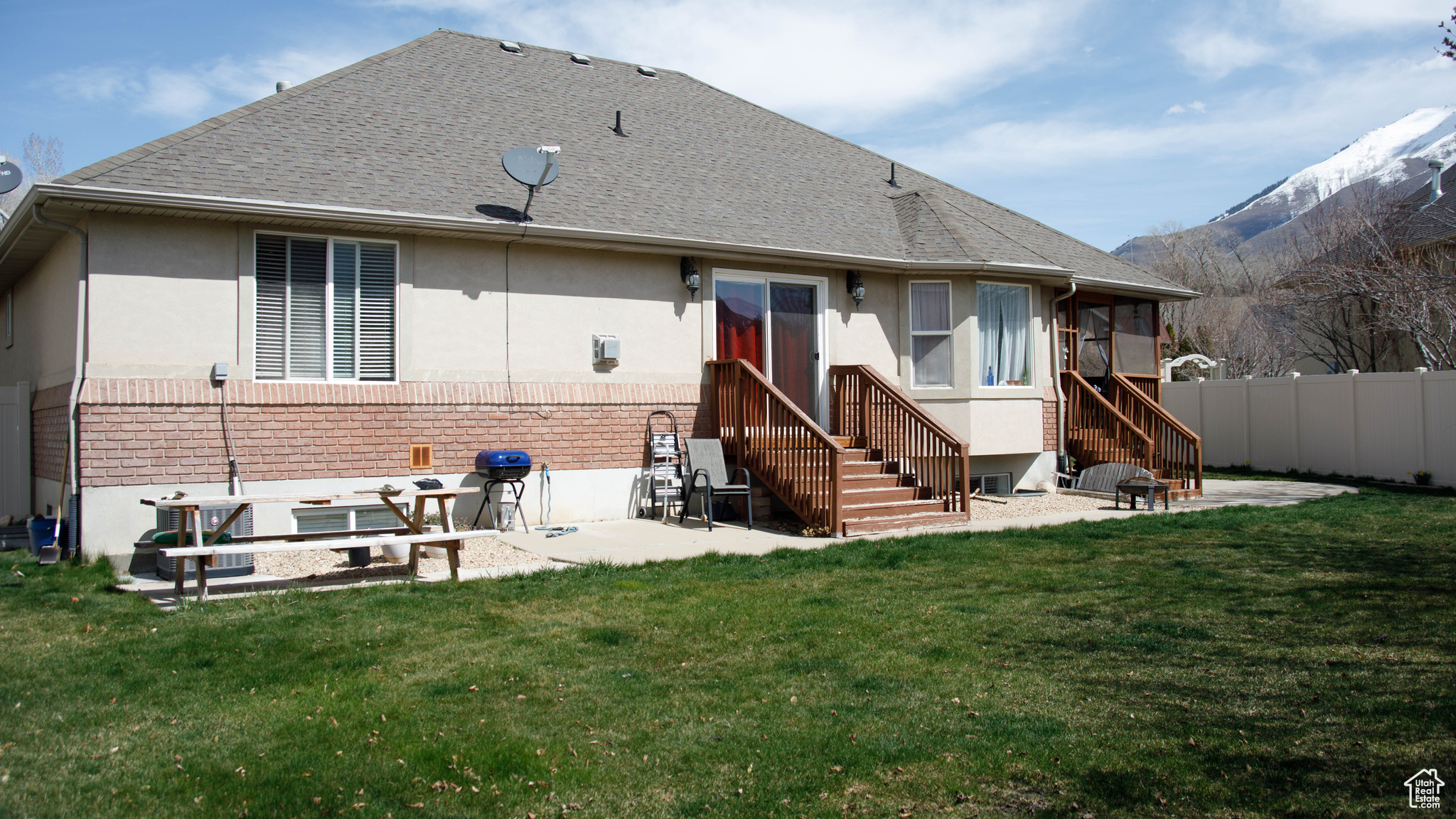 FAIRWAY MEADOWS - Residential