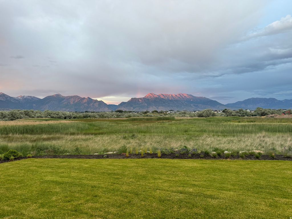 Photo of 866 N PEARL DR, Lehi, UT 84048 (MLS # 2148192)