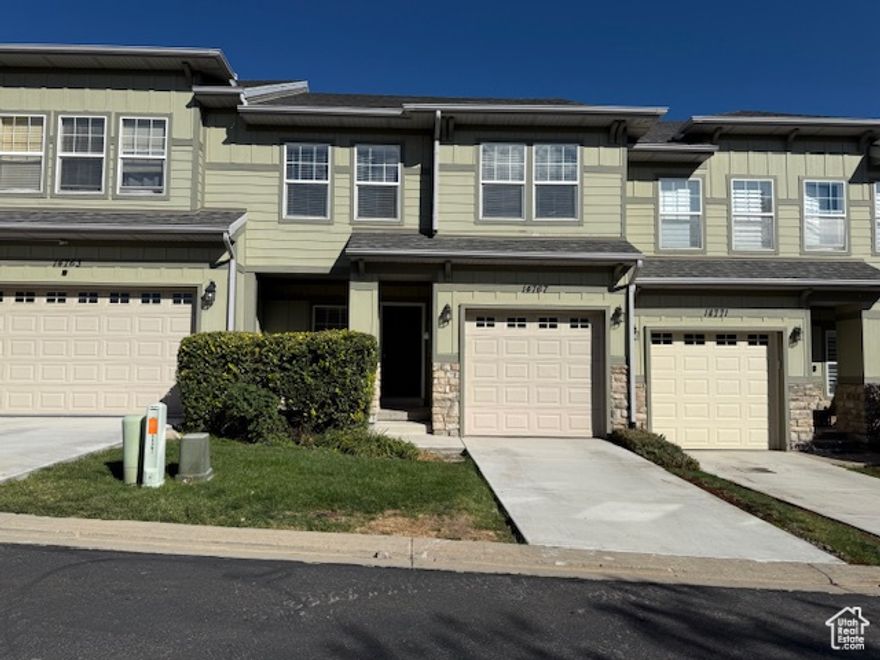 Opportunity to live in one of the most desirables communities in Utah! Sit above the inversion with dozens of trails minutes away. Brand new carpets installed earlier this year. Square footage figures are provided as a courtesy estimate only. Buyer to verify all details.