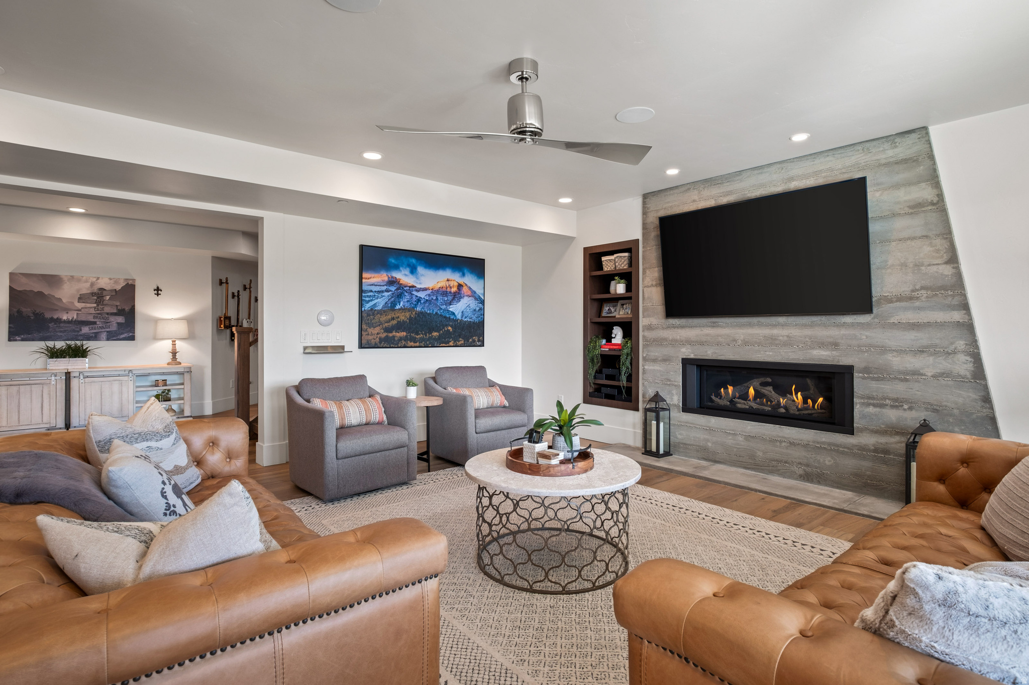 RED LEDGES - Residential