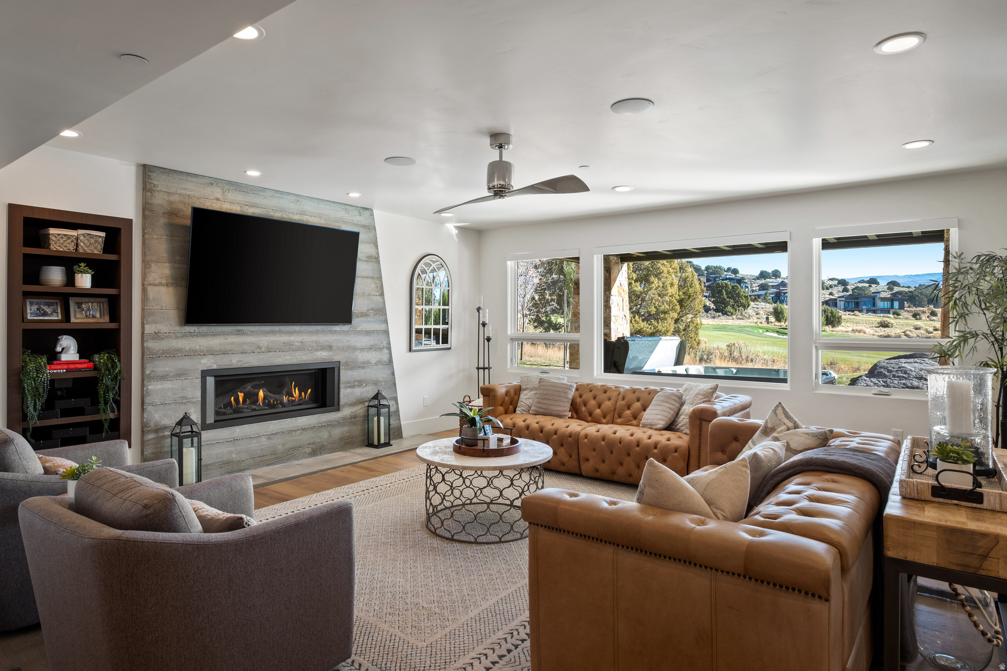 RED LEDGES - Residential