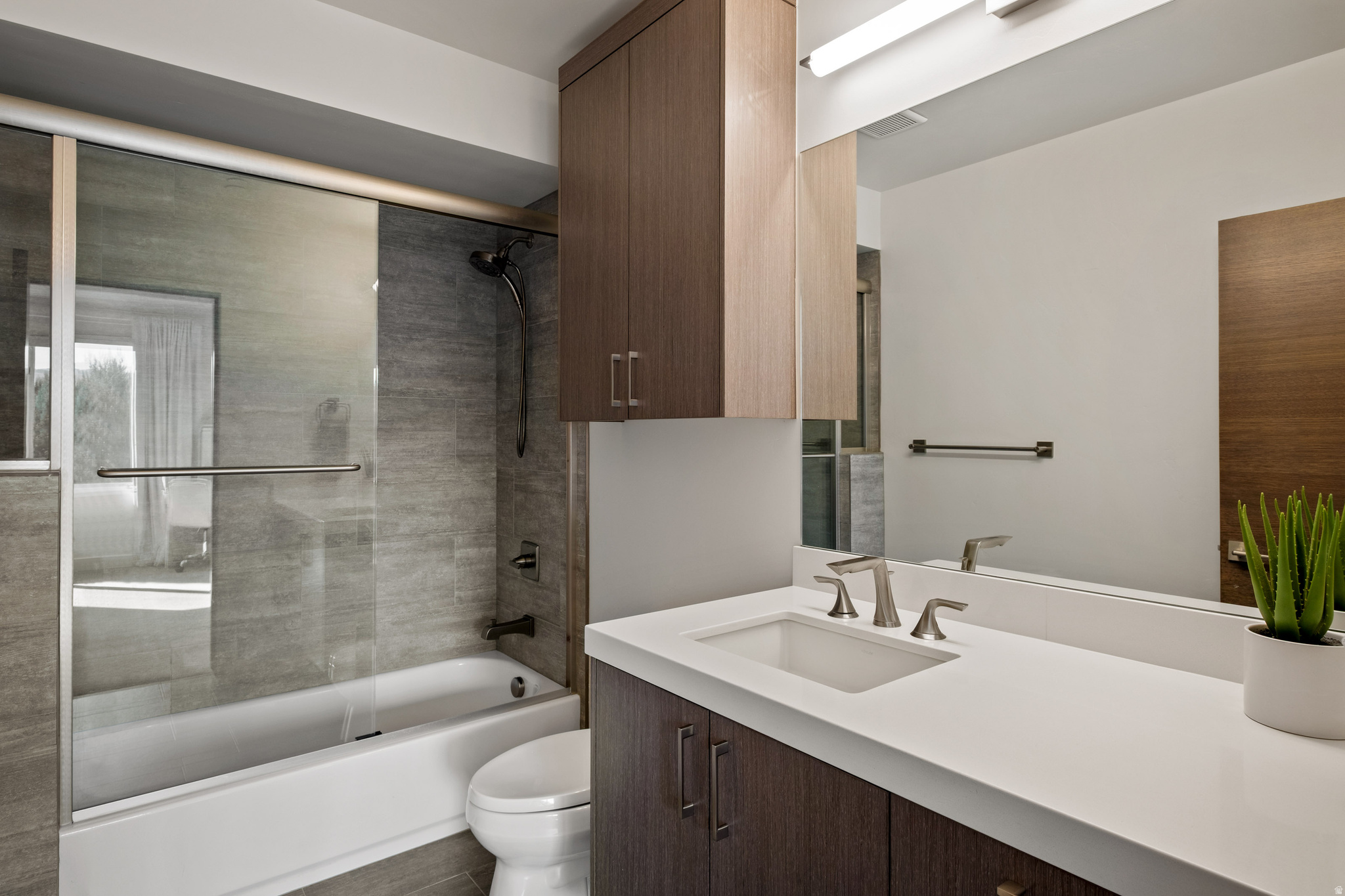 RED LEDGES - Residential