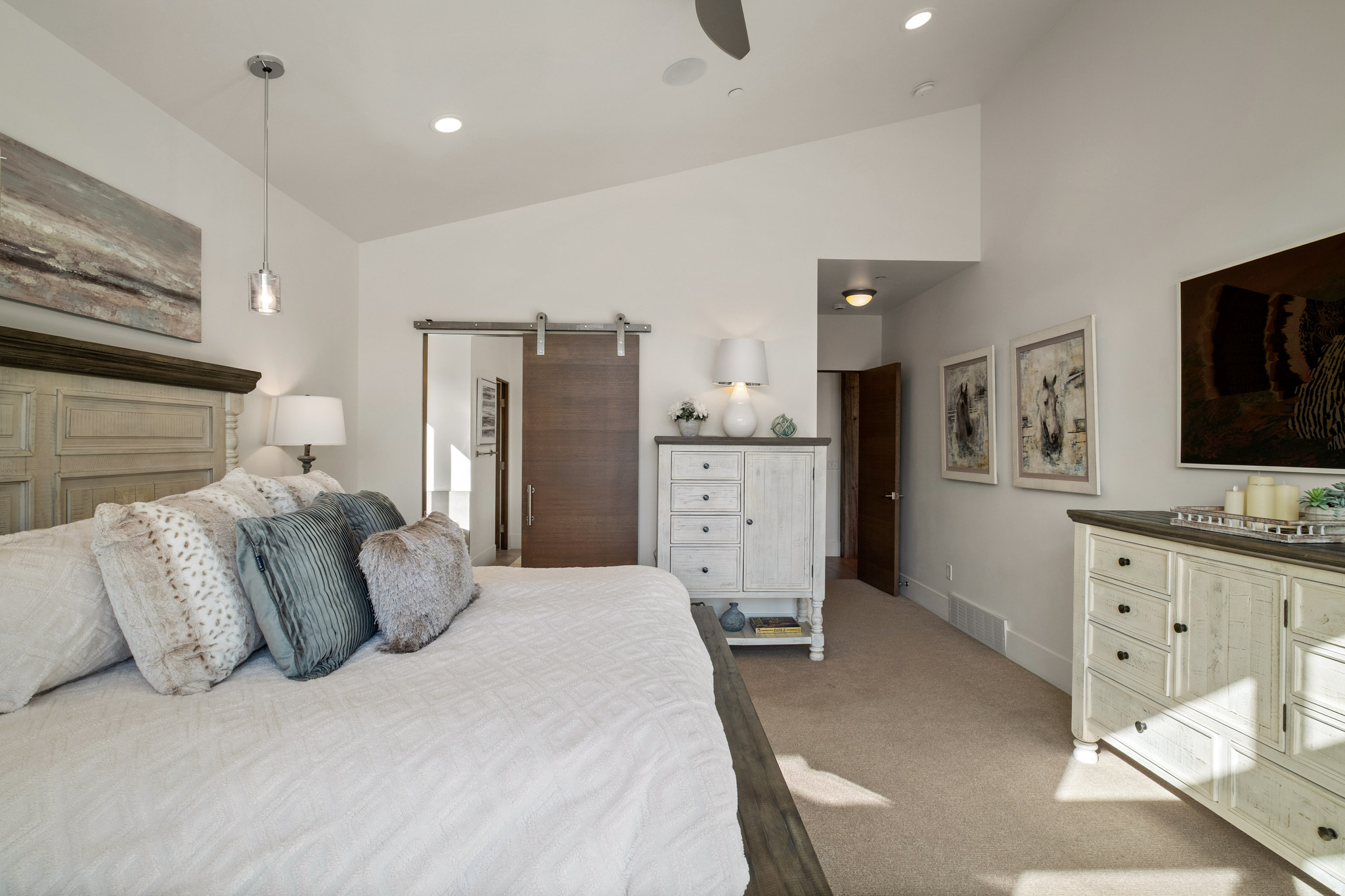 RED LEDGES - Residential