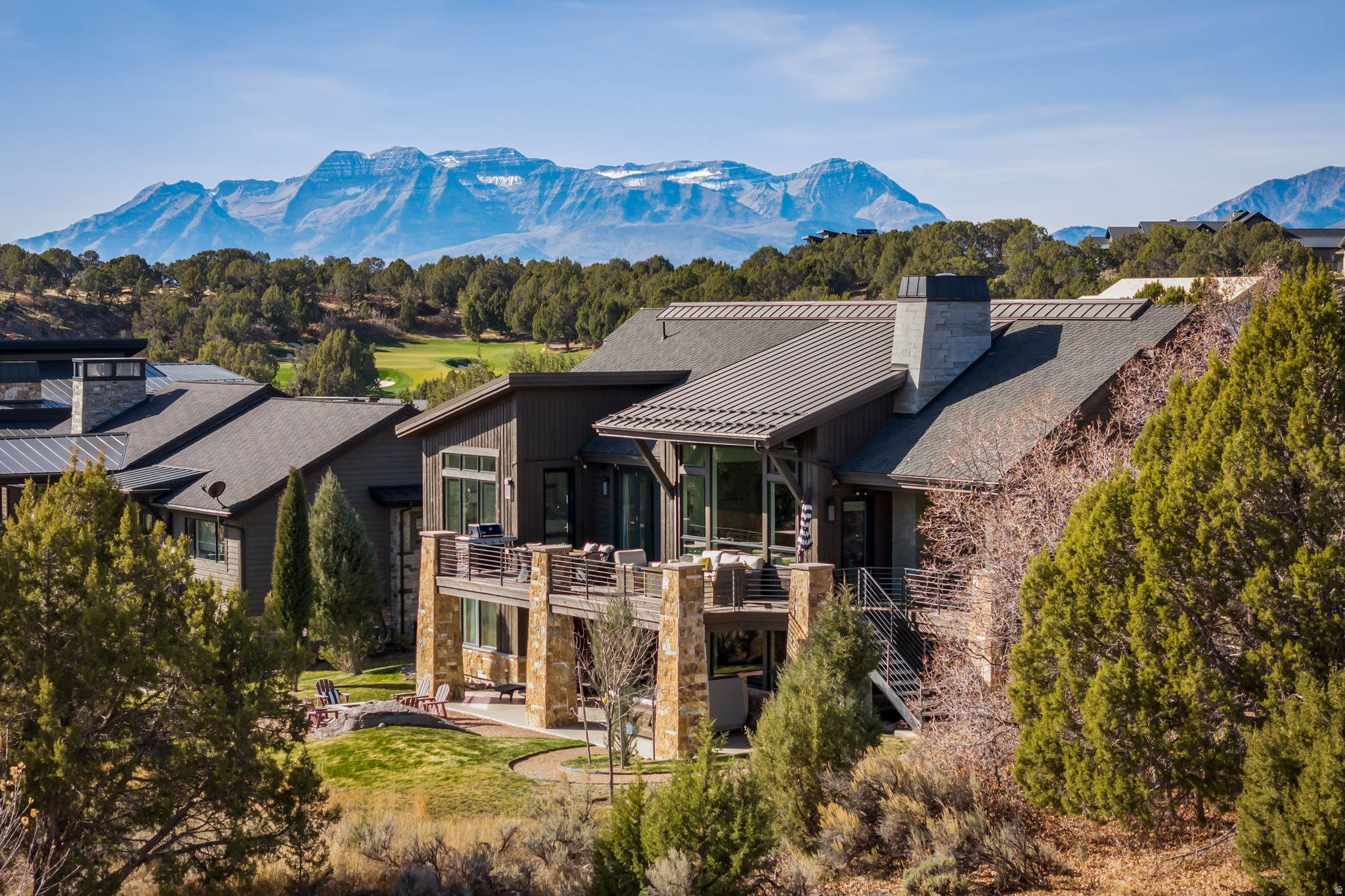 RED LEDGES - Residential