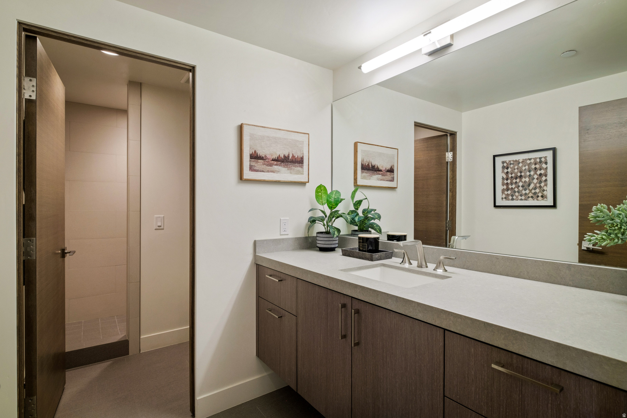 RED LEDGES - Residential