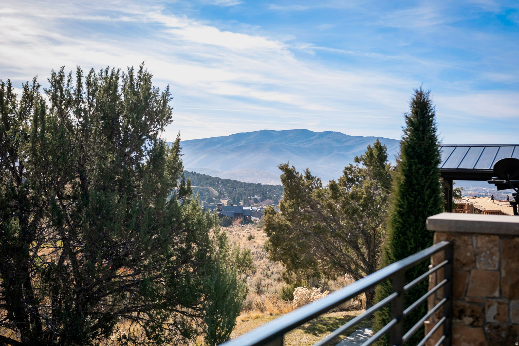 RED LEDGES - Residential