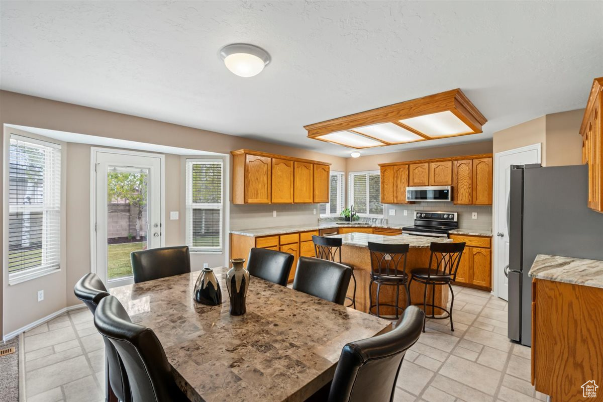 4546 W Copper Pot Ln, West Jordan, Utah image 14