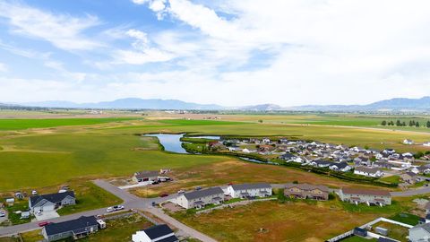 Tiny photo for 85 E LEGACY DR, Franklin, ID 83237 (MLS # 2169902)