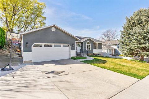 Tiny photo for 966 E GRANITE PEAK DR, Sandy, UT 84094 (MLS # 2145966)