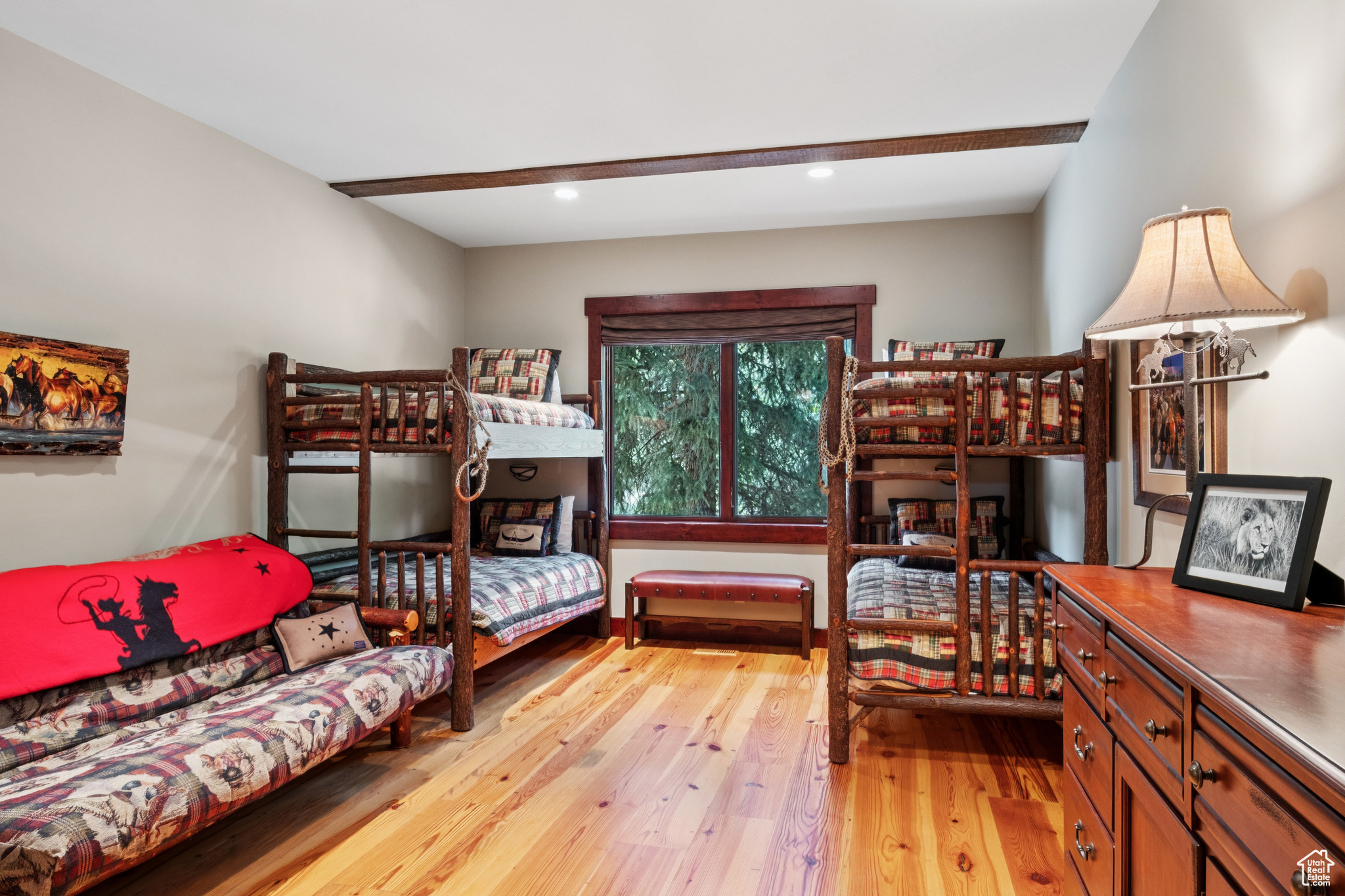 OAKLEY TOWN - Residential