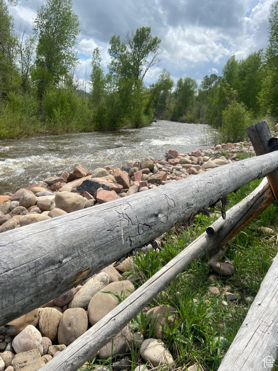 OAKLEY TOWN - Residential