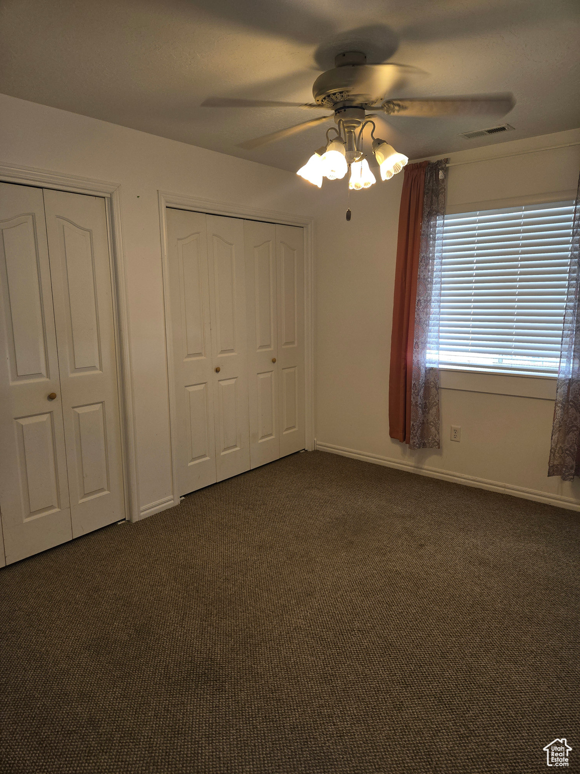 COUNTRY MEADOW - Residential