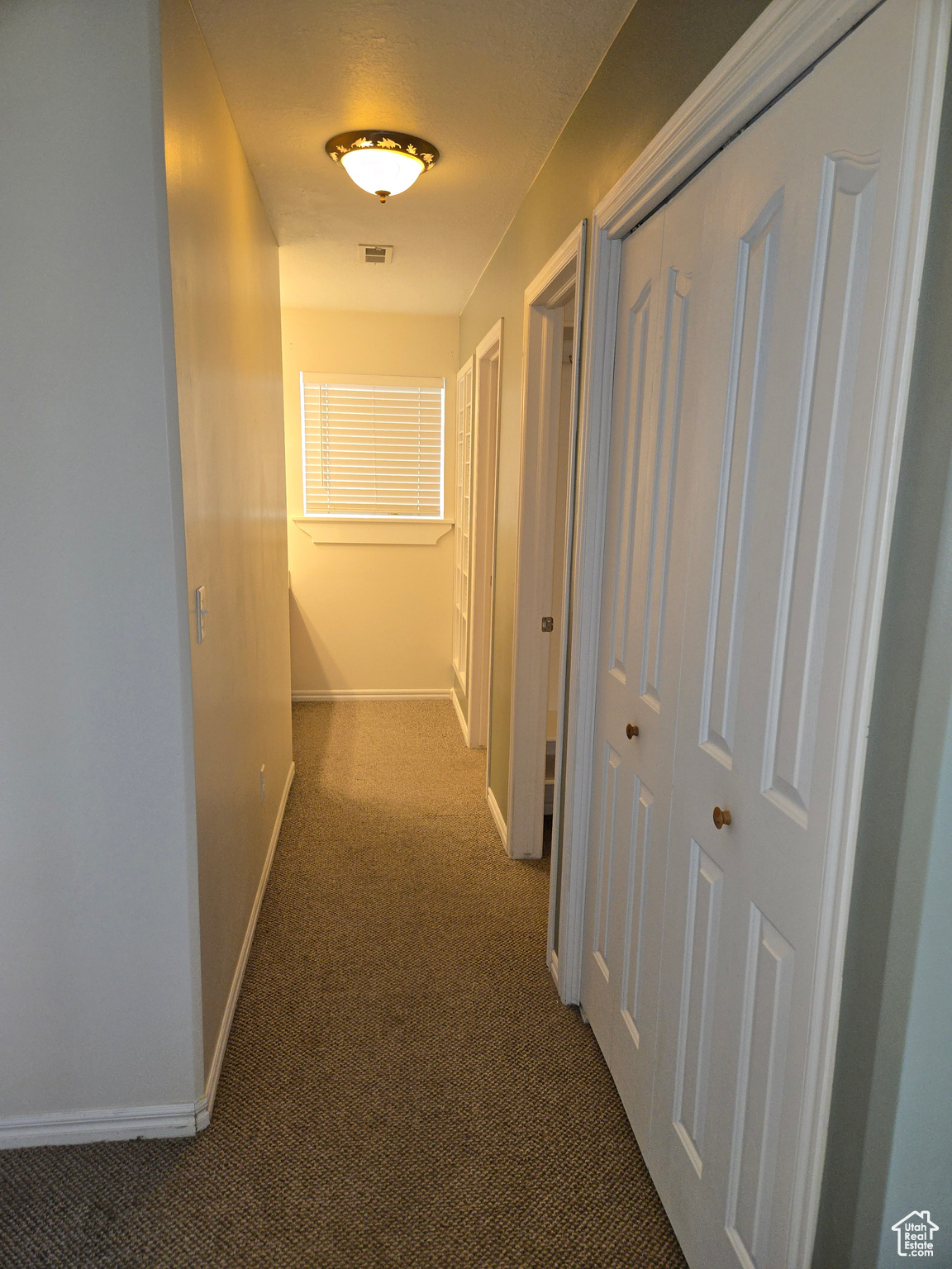 COUNTRY MEADOW - Residential