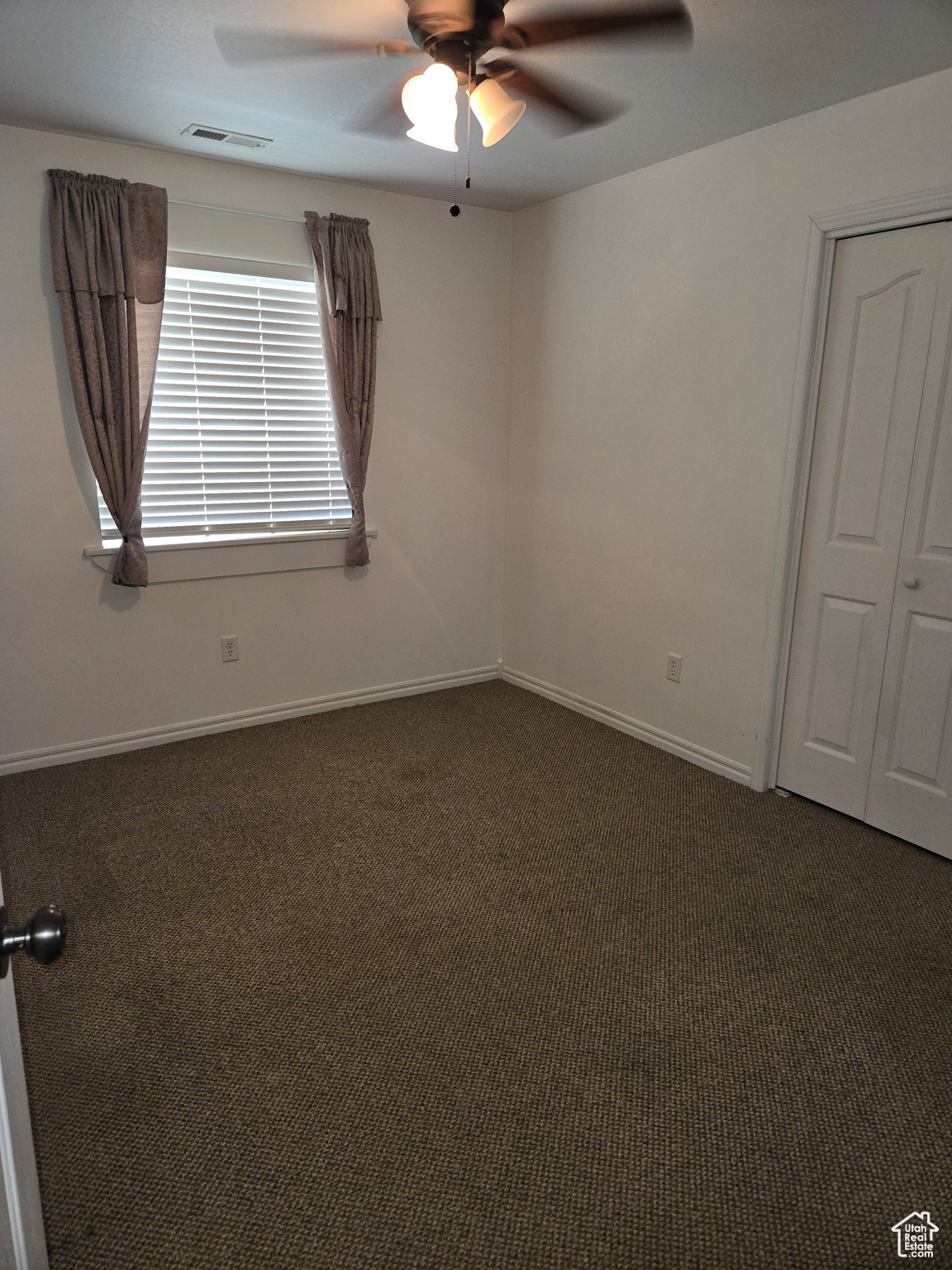 COUNTRY MEADOW - Residential