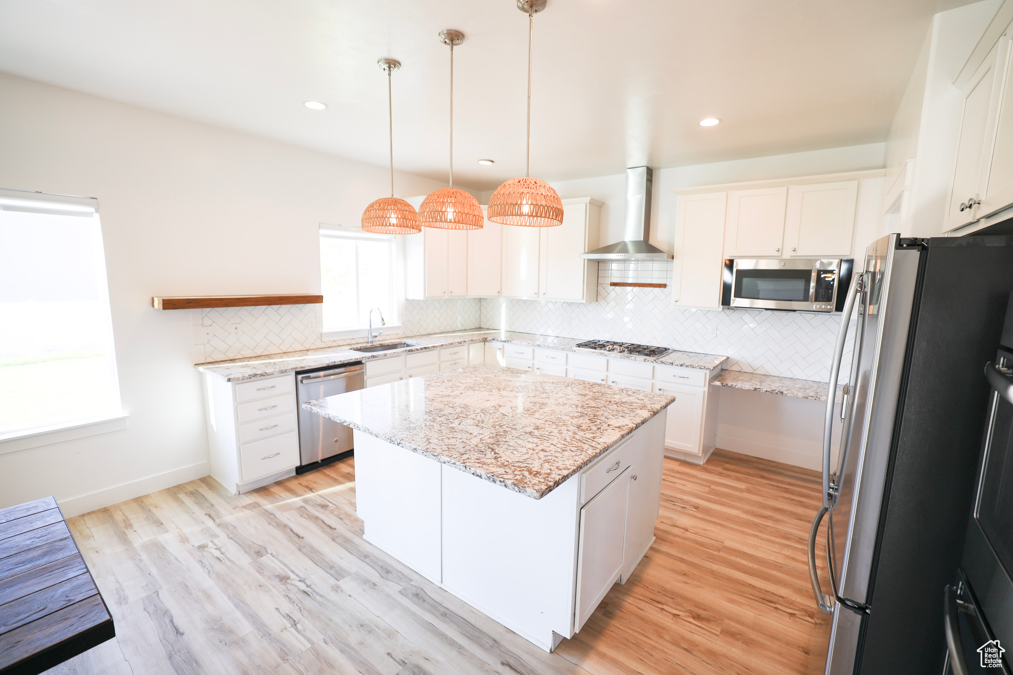 EVERGREEN FARMS - Residential