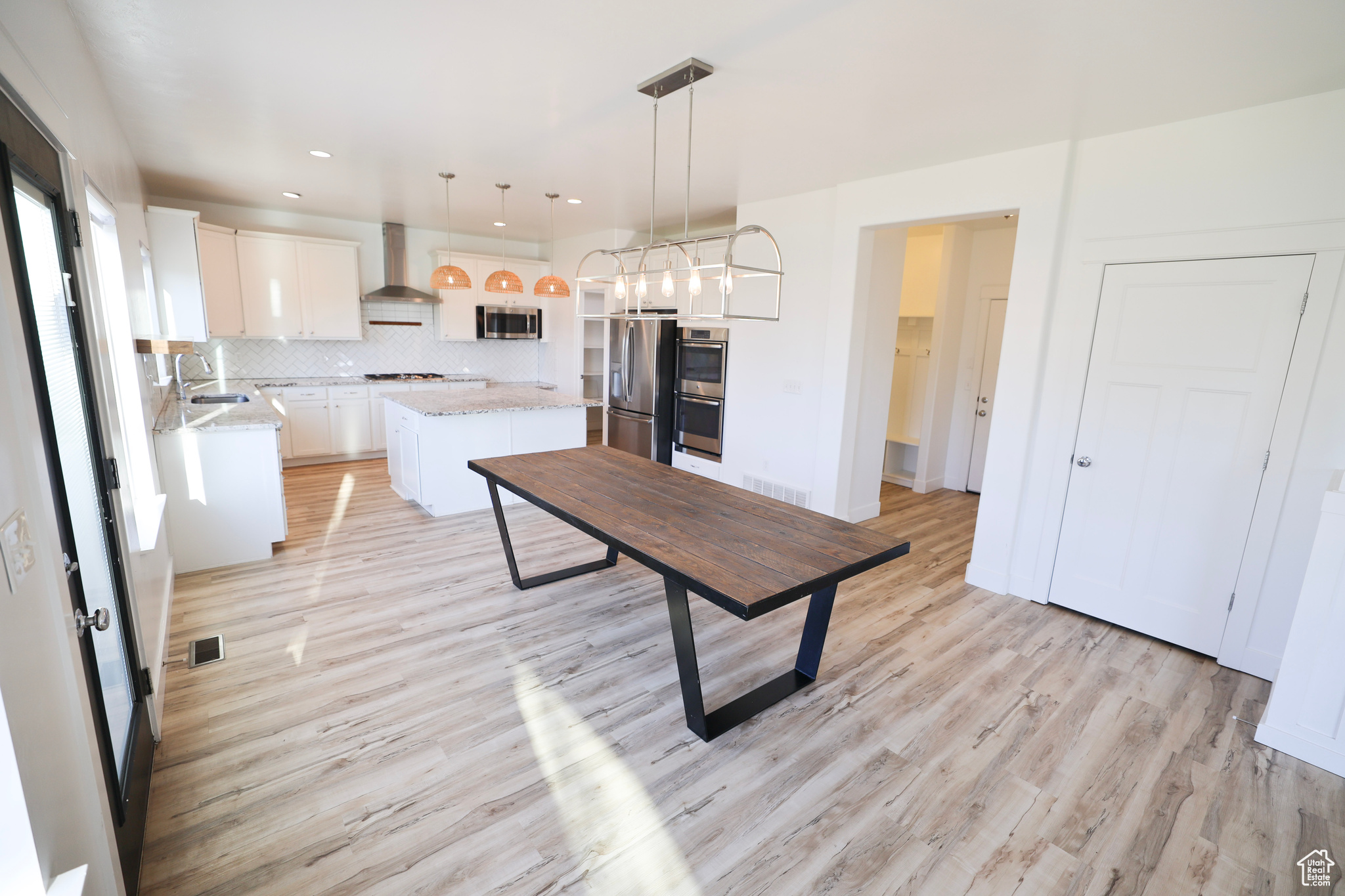 EVERGREEN FARMS - Residential