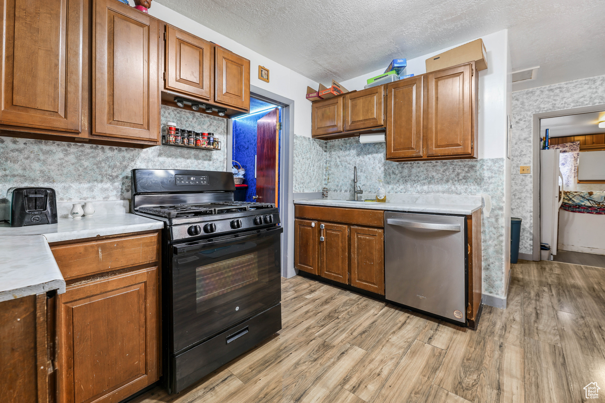 390 E Vine St, Tooele, Utah image 4