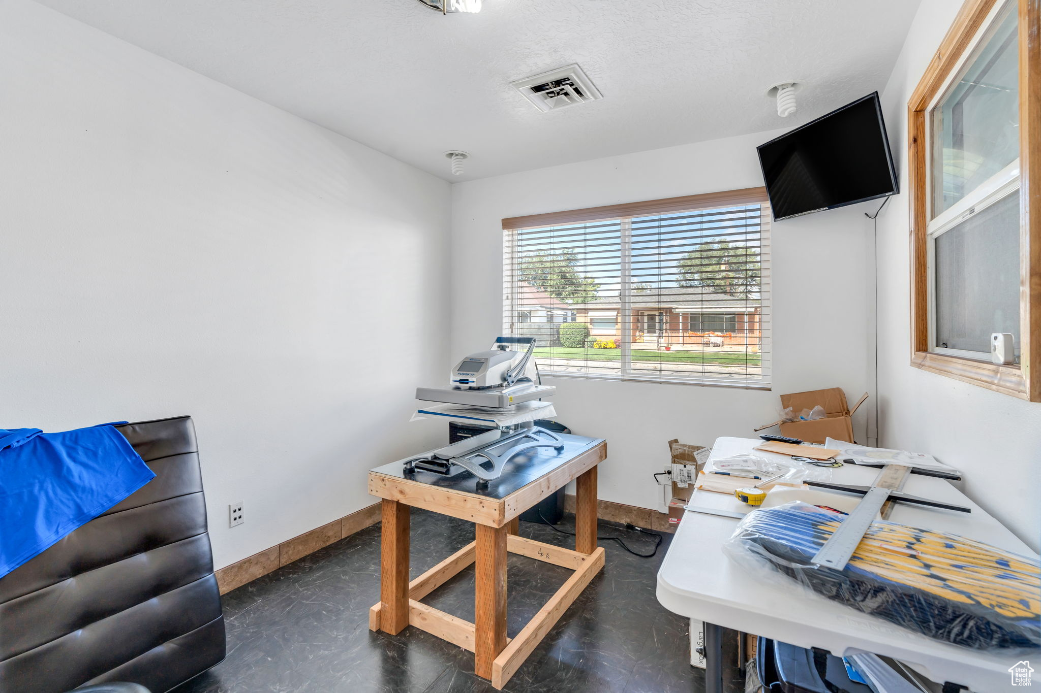 PARK - Commercial Sale