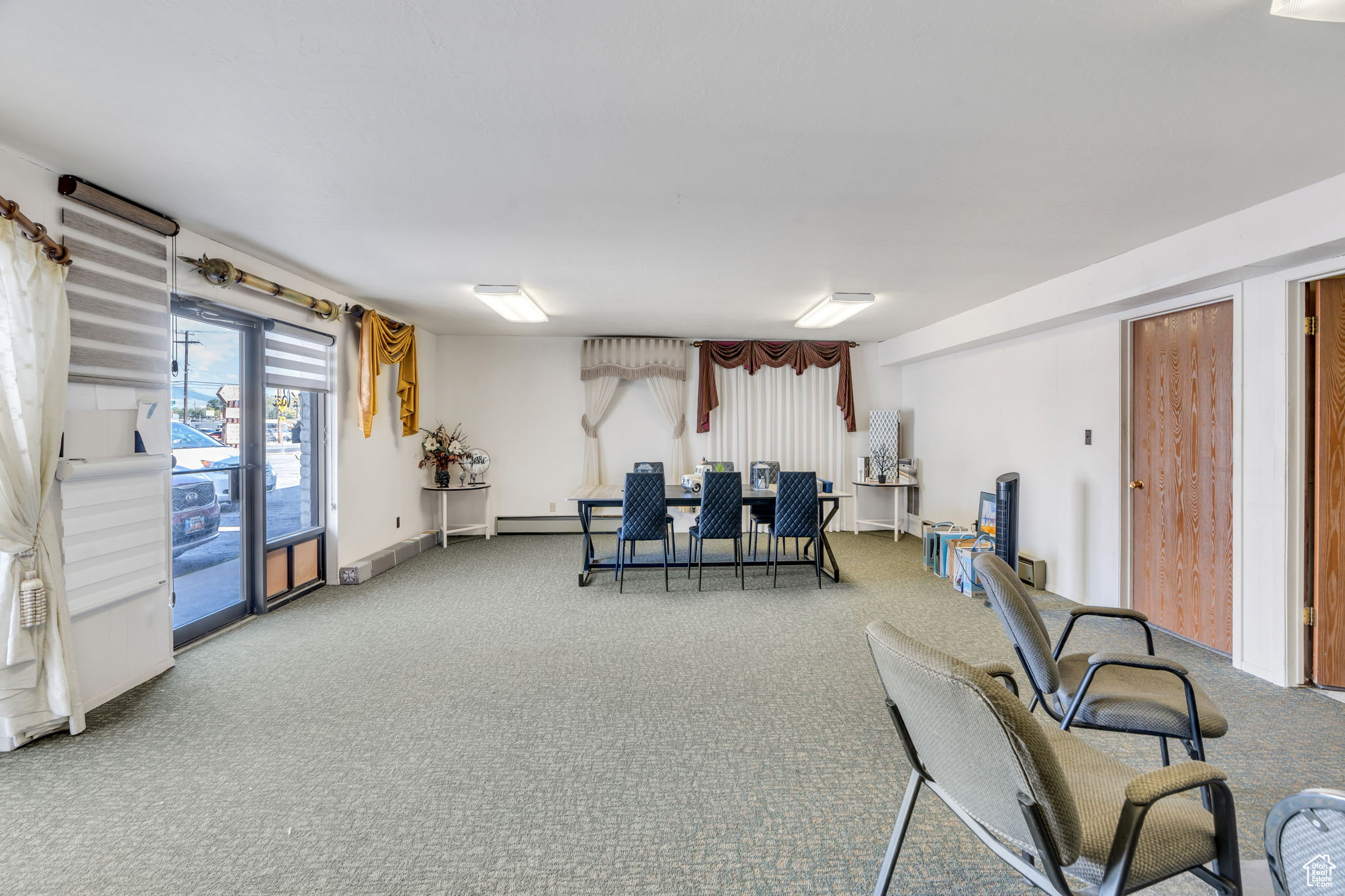 PARK - Commercial Sale