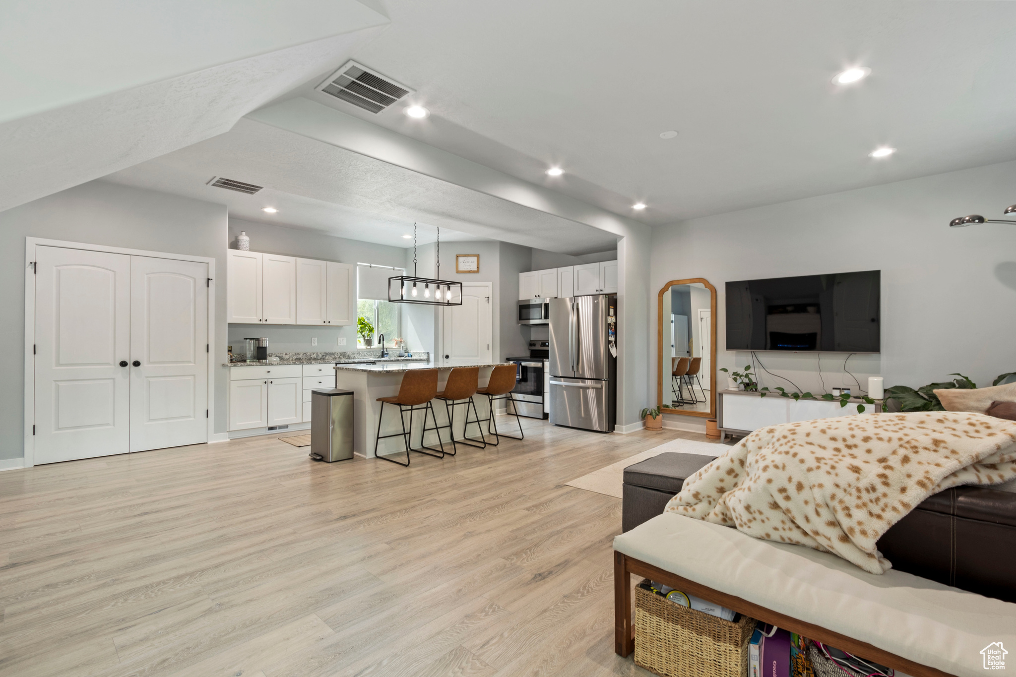 LINCOLN TOWNHOMES - Residential