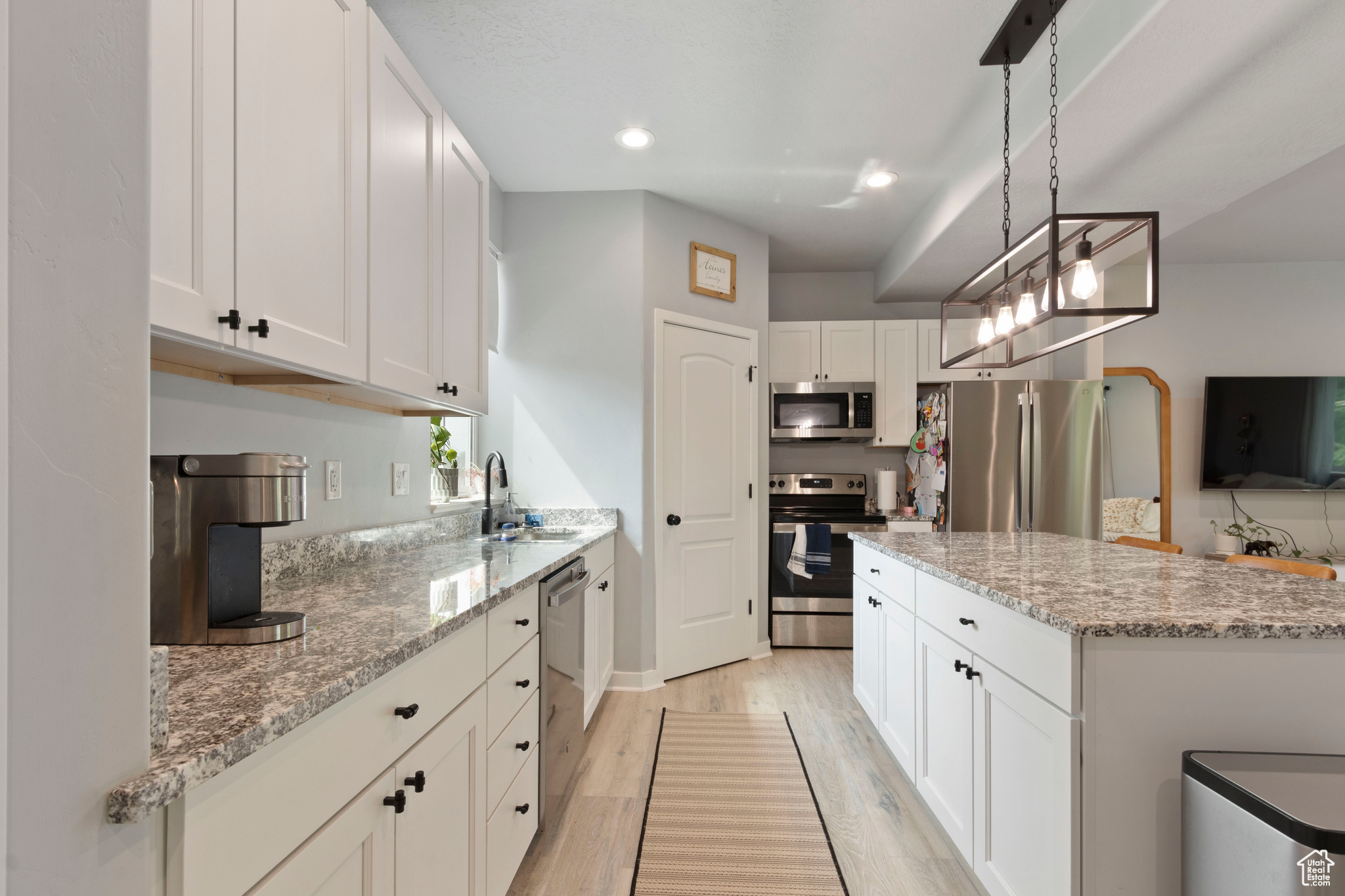 LINCOLN TOWNHOMES - Residential