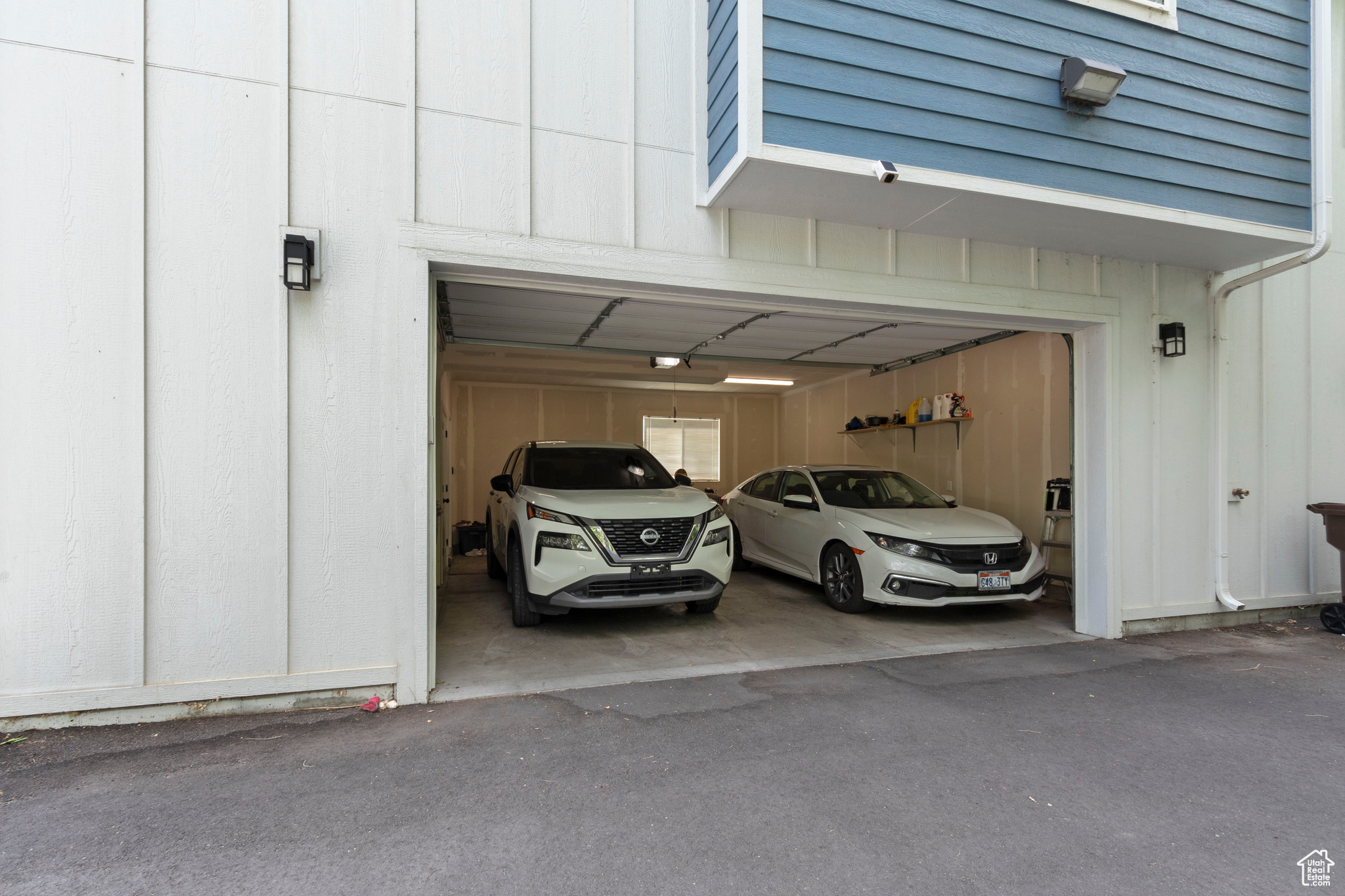 LINCOLN TOWNHOMES - Residential