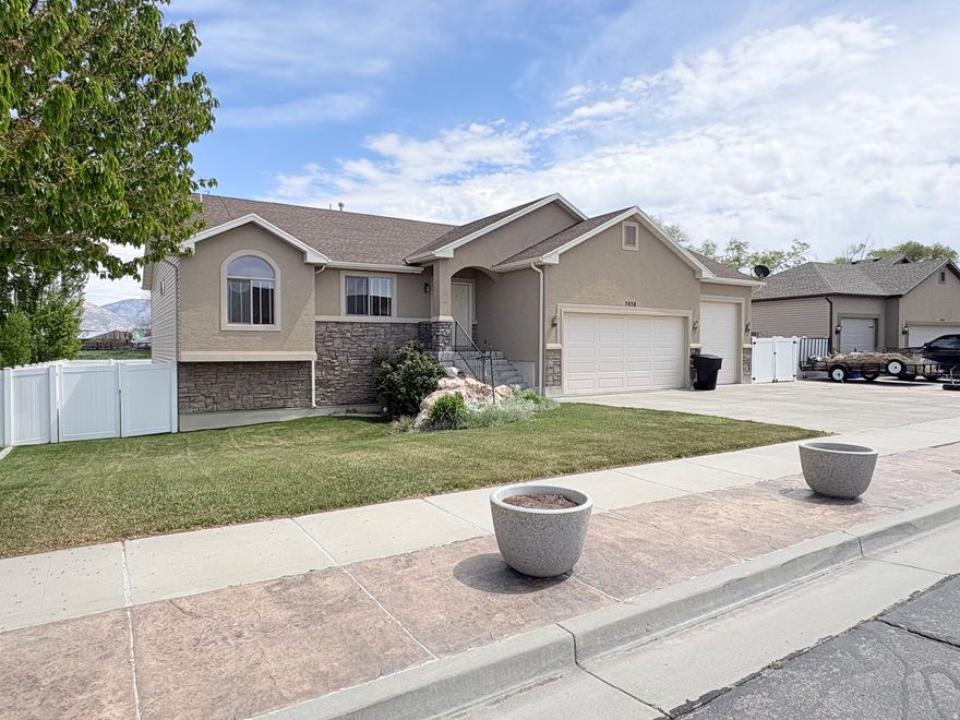 Quiet Plain City home with granite counters, a 60x40 patio. RV pad, solar panels for better energy efficiency, and a 220V garage. Private yard, no rear neighbors, deck off the kitchen. Finished basement with guest suite and bath.
