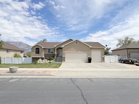 Tiny photo for 3038 N 3325 MDW W, Plain City, UT 84404 (MLS # 2153502)