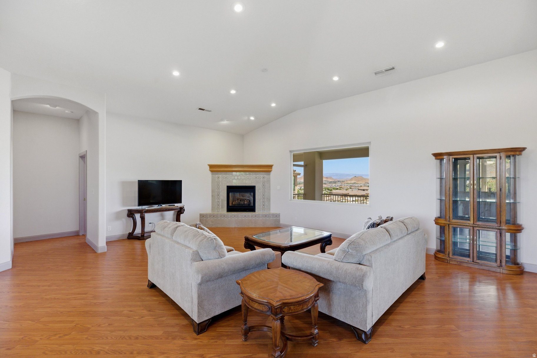 STONE CLIFF - Residential