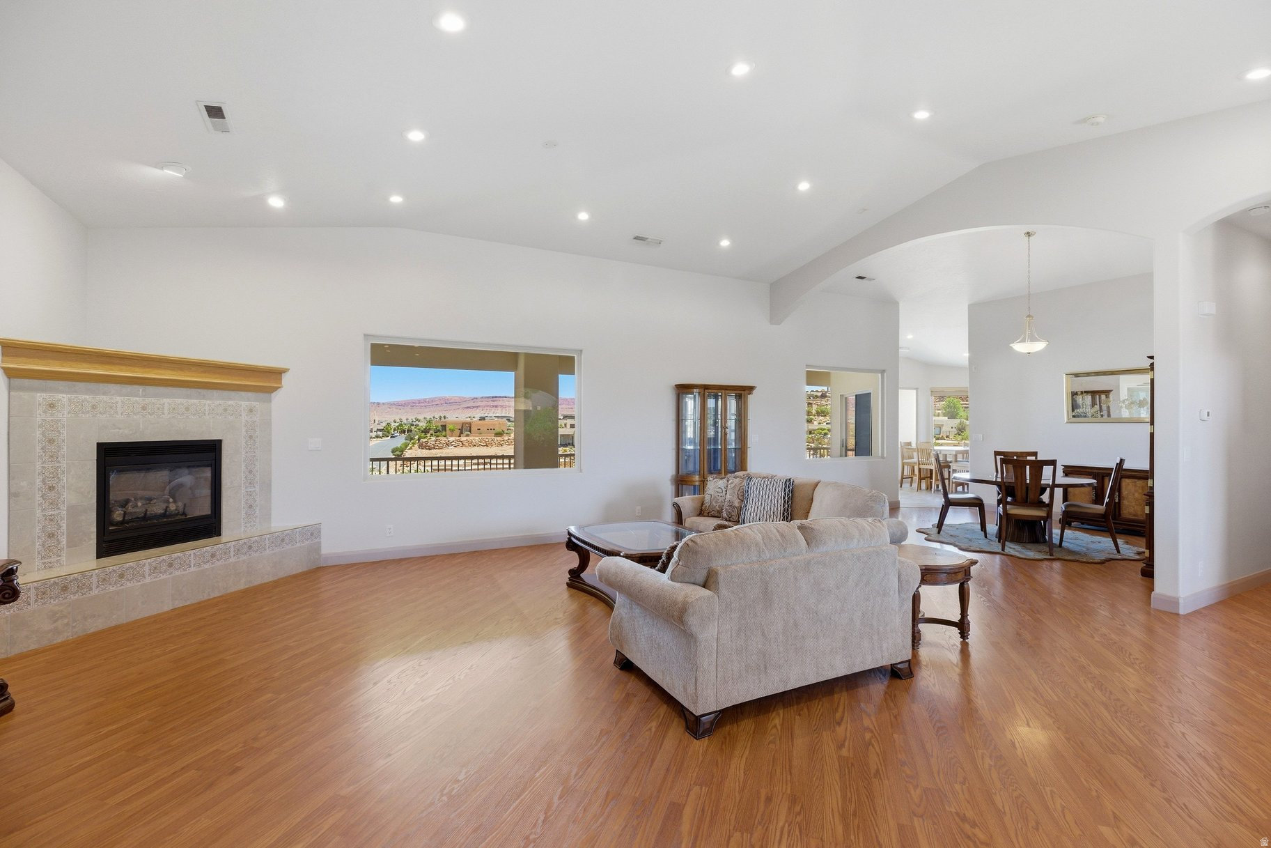 STONE CLIFF - Residential
