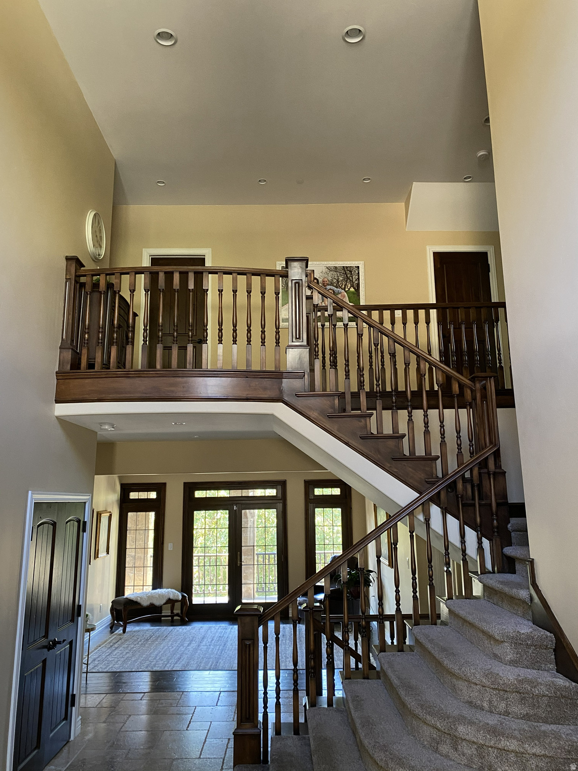 WOODLAND HILLS - Residential