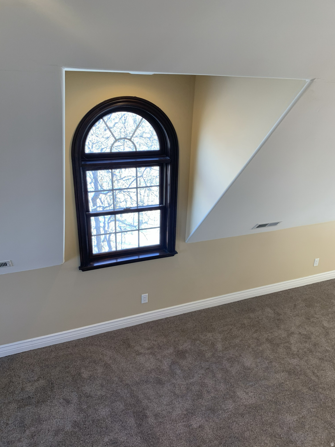 WOODLAND HILLS - Residential