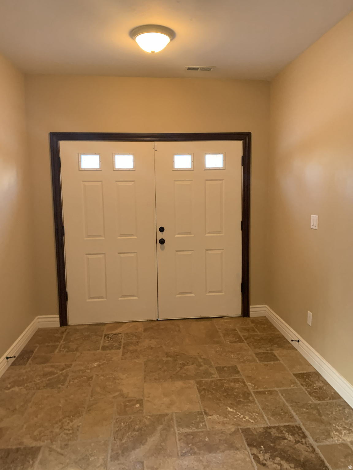 WOODLAND HILLS - Residential