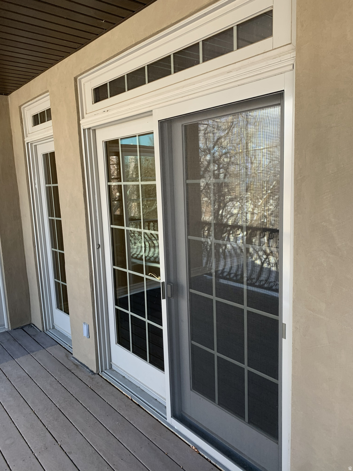 WOODLAND HILLS - Residential