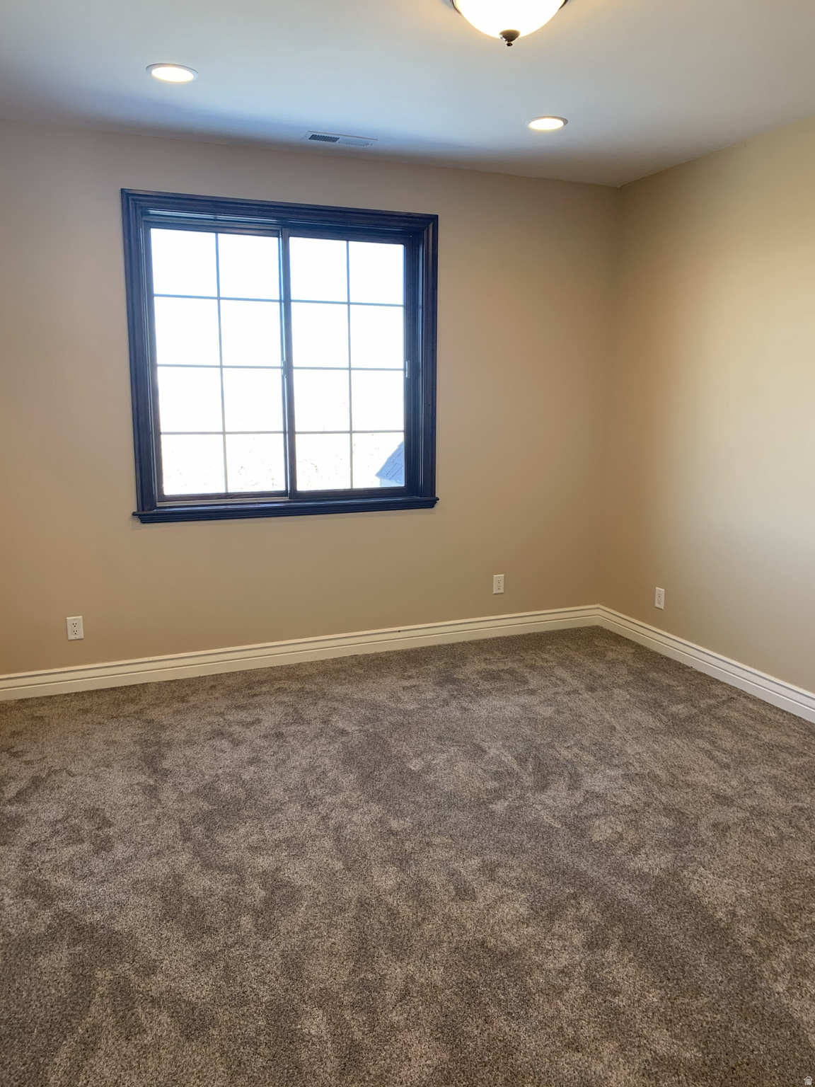 WOODLAND HILLS - Residential