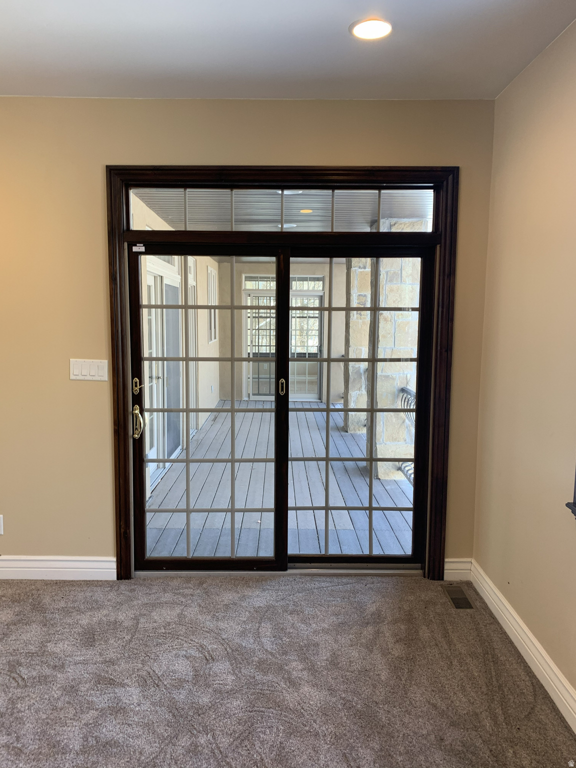 WOODLAND HILLS - Residential