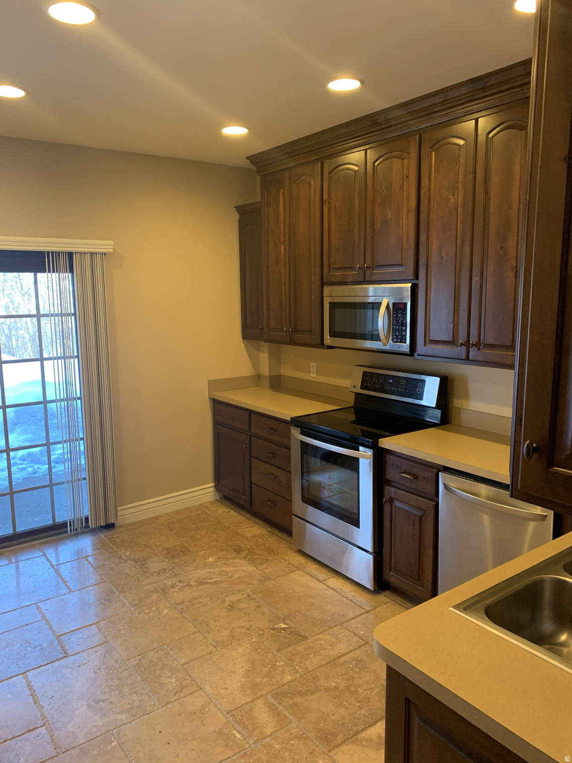 WOODLAND HILLS - Residential