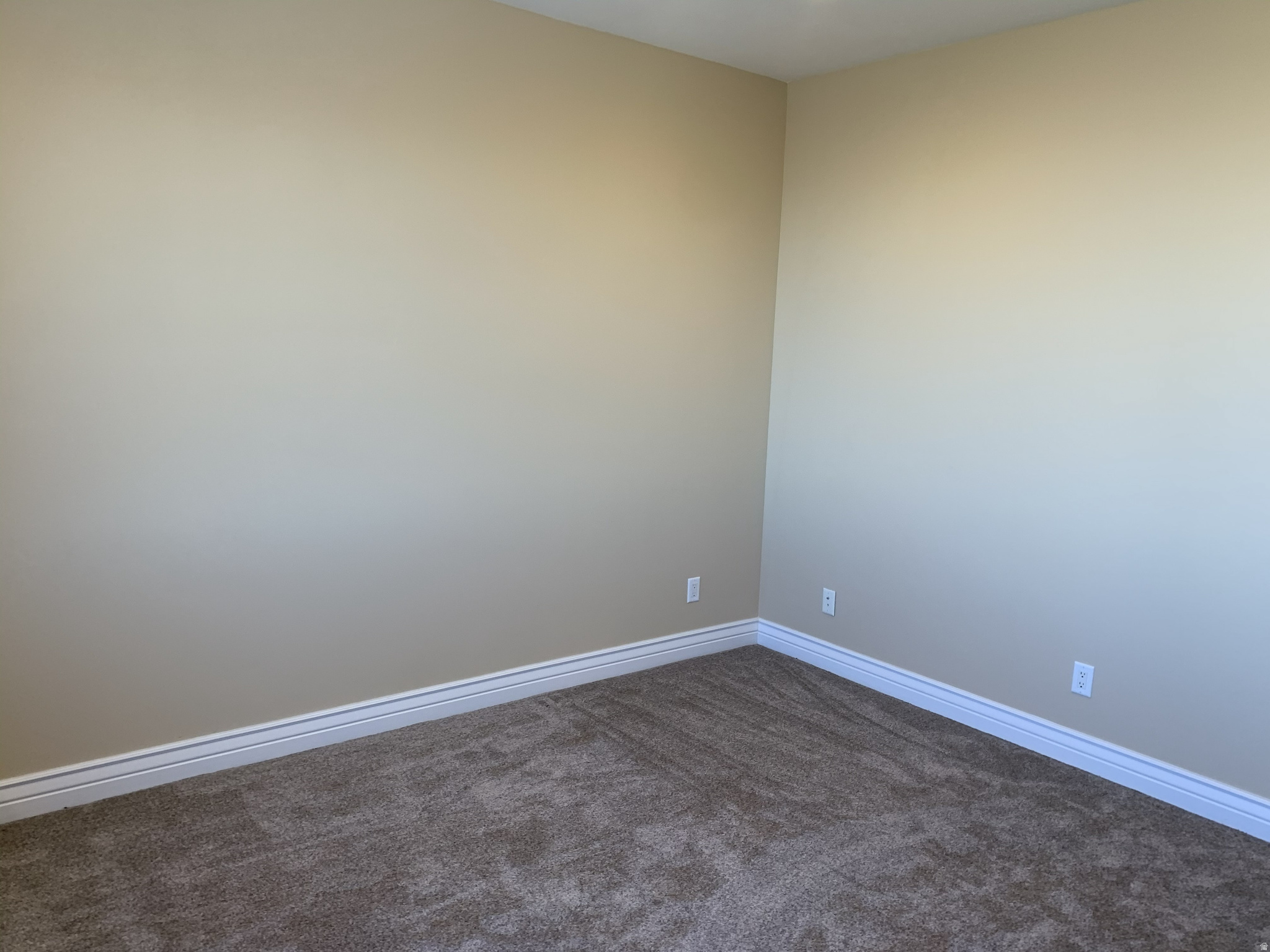WOODLAND HILLS - Residential